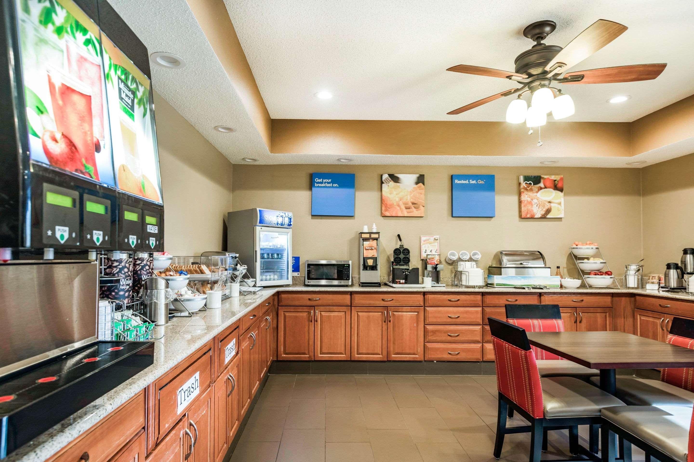 Comfort Inn Wings Stadium Kalamazoo Exteriér fotografie