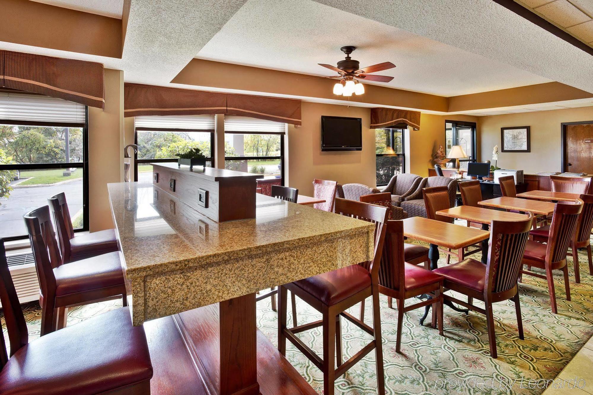 Comfort Inn Wings Stadium Kalamazoo Exteriér fotografie